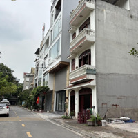 Bán Nhà Đất Đẹp Khu Phân Lô Giang Biên Giáp Đô Thị Việt Hưng Và Vinhomes 60M2-90M2 Mặt Vườn Hoa