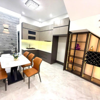 Cơ Hội Đầu Tư Đắc Địa Tại Nhà Mặt Tiền Nguyễn Gia Trí - Bình Thạnh.diện Tích4.1M X20M, 5 Lầu. Giá Bán 35 Tỷ
