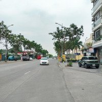 Bán Nhà Ngô Gia Tự, Phân Lô Vỉa Hè, Gara, Ô Tô Tránh, 45M2, 9 Tỷ