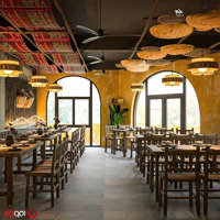Cho Thuê Nhà Mặt Phố Tôn Đức Thắng ( Căn Góc ). Diện Tích: 240M2. Mt: 20M