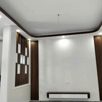 BÁN NHÀ 3 TẦNG ĐÔNG LÃM - Ô TÔ ĐỖ CỬA - CÓ SÂN RIÊNG