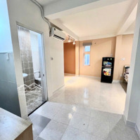 Cho Thuê Phòng Rộng 35M2 Đầy Đủ Nội Thất Bếp Xa Giường Tôn Đản Quận 4