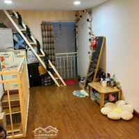 Bán Nhà Quận 1 Giá Tốt - Sổ Nở Hậu Tài Lộc Chỉ 1.9 Tỷ, 3 Pn, 3 Tầng, Thu Nhập Ổn