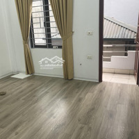 Khương Trung Ngõ Thông Lô Góc 5 Tầng 40M Dân Xây Chắc Chắn Đầy Đủ Công Năng !!!