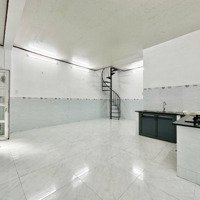 Cho Thuê Nhà Nguyên Căn Mới 2 Phòng Ngủ75M2 Full Nội Thất Tại Lạc Long Quân - Tân Bình