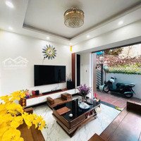 Siêu Phẩm Hà Đông Có Thang Máy, 5 Tầng, Mặt Tiền 5.5M, Gần Chợ, Gần Ngã 5 Hà Trì Giá Bán 7.6 Tỷ