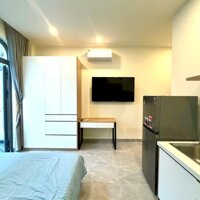 CĂN HỘ 35m2 BAN CÔNG THANG MÁY MỚI 100% GIÁP QUẬN 3