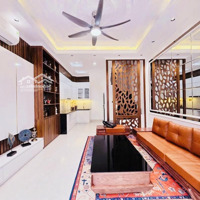 Nhà Mới Yên Hoà_7.98 Tỷ_ Tặng Full Nội Thất_Ttcầu Giấy Ở Sướng_30M2_5 Tầng.