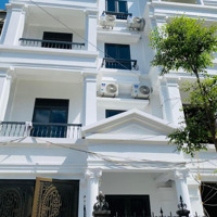 Liền Kề Đại Mỗ #90M Giá Bán 16Ty25 Có Thương Lượng
Vài Bước Chân Ra Aeon Hà Đông, Đường Lê Quang Đạo.