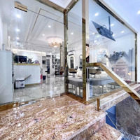 Lô Góc Hồ Tây - Toà Căn Hộ : 125M2 8 Tầng -Mặt Tiền6M - Dòng Tiền 130 Triệu/ Tháng - View Hồ Tây.