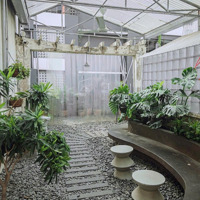 Villa Cổ Điển Góc Sân Vườn Khu Văn Phòng Phan Tôn Giữa Trung Tâm Quận 1