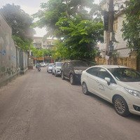 Chính Chủ Bán Gấp Lô Góc Đẹp Nhất Pháo Đài Láng
*2 Mặt Ngõ*Cách Ô Tô 35M* Diện Tích: 50M*Mt 7,8M Giá Bán 9,9Tỷ.