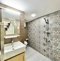 Căn Hộ Duplex Cho Thuê Tại Trung Tâm Quận 3_Gần Viên Lê Văn Tám, Công Trường Dân Chủ