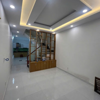 Q.10 Lê Hồng Phong,Hẽm Xe Hơi6M, Ngay Vòng Xoay Lý Thái Tổ Chỉ Nhỉnh 8 Tỷ, 50M2, Ngang 4M