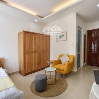 Căn Hộ Ban Công - Thang Máy - Lầu 3 - Gần Bùi Viện - Cầu Ông Lãnh - Dọn Vệ Sinh 2 Lần/1 Tuần