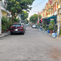 Bán Nhà Riêng, Hẻm Xe Hơi, Gần Chợ Trường Học Các Cấp Phường Đông Hòa, Gần Làng Đại Học Thủ Đức..