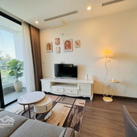 Em Cần Bán Căn 2Ng2W View Đầm Sen Giá Chỉ 5,2 Tỷ Liên Hệ: 0934655598