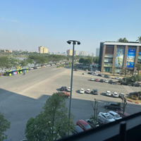 Em Cần Bán Căn 2Ng2W View Đầm Sen Giá Chỉ 5,2 Tỷ Liên Hệ: 0934655598