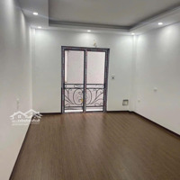 Nhà Làng Tó. Diện Tích: 35M 5 Tầng Xây Mới.cách 15M Ra Đường Ô Tô Tránh.giá: Nhỉnh 4 Tỷ