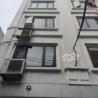Bán Nhà Lê Văn Hiến, 35M2, Phân Lô, Ô Tô, Nội Thất Chủ Tặng, Nhỉnh 5Tỷ.
