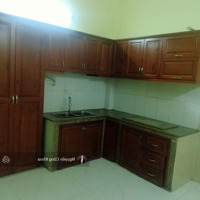 Bán Nhà 1 Trệt 1 Lầu Hoàn Công, 2 Phòng Ngủ, Kdc Gần Chợ Thông Dụng, P.tân Đông Hiệp, Tp.dĩ An