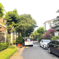 Bán Biệt Thự Nam Quang 2, Phú Mỹ Hưng Quận 7 - Giá Cực Tốt