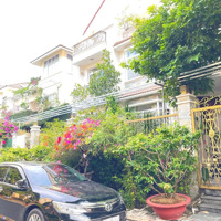Bán Biệt Thự Nam Quang 2, Phú Mỹ Hưng Quận 7 - Giá Cực Tốt