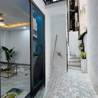 Bán Nr 4 Tỷ, 23 M2, 3 Phòng Ngủ 4 Vệ Sinh View Đẹp Tại Bùi Ngọc Dương, Bạch Mai, Hai Bà Trưng, Hn