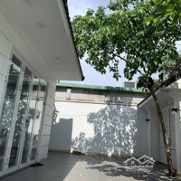 Chính Chủ Bán Nhà Biệt Thự 210 M2; Có Sổ Sẵn Trung Tâm P.28 - Quận Bình Thạnh, Hồ Chí Minh!