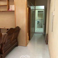 4. 7 Triệuiệu/Tháng - Nhà Cấp 4 Có Nội Thất Đường Xe Hơi Trường Lưu Gần Chợ Long Trường