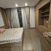 Bán Nhà Dây Xây 5 Tầng - Phố Ô Cách - Đức Giang -Diện Tích130M2 - Mặt Tiền 8M - Ô Tô Tránh, - Thang Máy