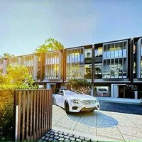 Nhà Phố Đối Diện Công Viên Trung Tâm 2 Mặt Tiền Siêu Đẹp,Diện Tích6X21,5 (120M2), Giá Bán 26,2 Tỷ (Có Vat)