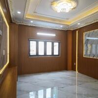 Bình Tân,gần Mặt tiền 20m, Nhà đẹp 4 tầng 4x8m, ô tô vò nhà, giá rẻ.
