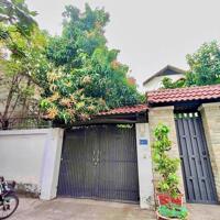 Biệt thự Kiều Đàm, 793/33/6 Quận 7 + 225m2, ngang 9 x 25m chủ gấp bán, giá rẻ