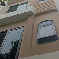 Bán Nhanh Nhà Bắc Từ Liêm 48M2- Giá Bán 6,1 Tỷ- Ô Tô Ngay Cửa- Hồ Ngay Cạnh Nhà- View Đẹp