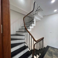 Cho Thuê Nhà Liền Kề 55M*5,5 Tầng, Mới Đẹp Ở Vĩnh Tuy, Hai Bà Trưng, Giá Bán 20 Triệu (Tl).