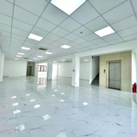 Office Đường Võ Văn Tần, Sát Hồ Con Rùa, Quận 3! Diện Tích 8X25M, Giá Bán 32 Triệu/Tháng!