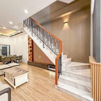 Nhà 3 tầng vừa hoàn thiện ngay KDC Thuận An , Bình Dương