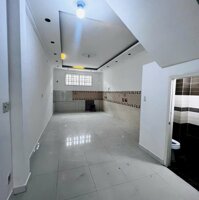 Cho thuê nhà mặt tiền kinh doanh buôn bán Nguyễn Oanh. Ngay chợ Căn Cứ