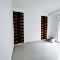 Cho thuê nhà mặt tiền kinh doanh buôn bán Nguyễn Oanh. Ngay chợ Căn Cứ