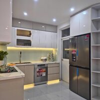 Cần bán nhanh căn hộ cao cấp sky garden 3, PMH, Q7, 3PN, nhà mới, giá chỉ 6,1 tỷ