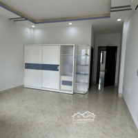 Limited ! Nhà Bán Mtkd Chợ Lớn P11 Q6, Gần Ds 23 (4,5X16) Trệt 3 Lầu, Gồm 5 Phòng Ngủ 6 Vệ Sinh Giá Chỉ 12,7 Tỷ