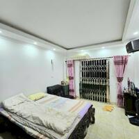 NHÀ ĐẸP NGÔ GIA TỰ LONG BIÊN, NGÕ Ô TÔ, GẦN PHỐ, DT RỘNG CÓ 6.X TỶ