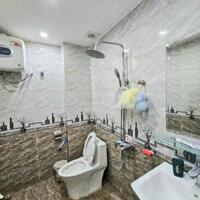 NHÀ ĐẸP NGÔ GIA TỰ LONG BIÊN, NGÕ Ô TÔ, GẦN PHỐ, DT RỘNG CÓ 6.X TỶ