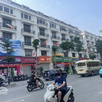 Gia Đình Tôi Cần Bán Căn Shophouse Dreamland Xuân La 112,5M2 6 Tầng 54 Tỷ.