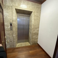 Cho Thuê Sàn Vpdiện Tích150M2 Hầm Rộng Mặt Phố Đường Láng Ngay Ngã Tư Sở, Giá Bán 25 Triệu Phù Hợp Vp Kết Hợp Ở