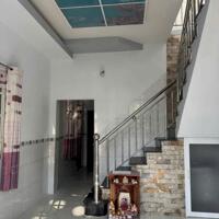 Nhà sổ riêng hoàn công 2.6 tỷ/81 m2 /1 lầu 1 trệt, đường ô tô