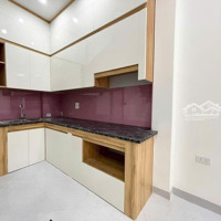 Bán Gấp - Nhà Lô Góc Hà Trìdiện Tích33M2 - Giá Bán 5Ty8 Gần Bà Triệu - Lê Lợi , Ôtô Đỗ Gần