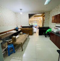 Bán nhà mặt tiền, Quận 7 - Diện tích: 5m x 18.5m - Giá bán: 13 tỷ 800 triệu