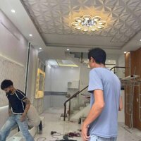 Bán nhà đang hoàn thiện TT Nhà Bè -  Diện tích: 4.6m x 11m - Giá: 5TỶ150